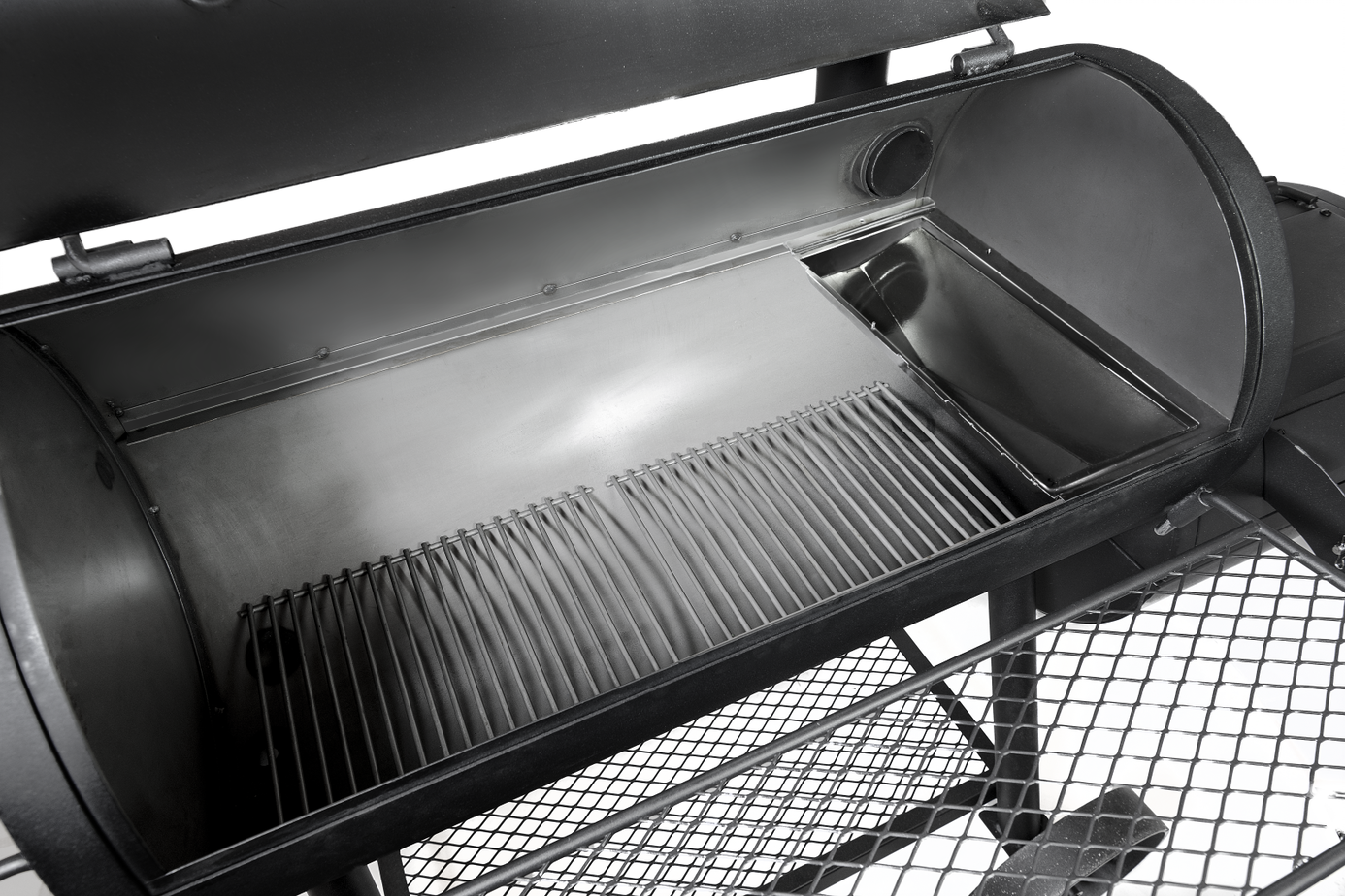 Oklahoma Joe Highland Reverse Flow Offset Smoker