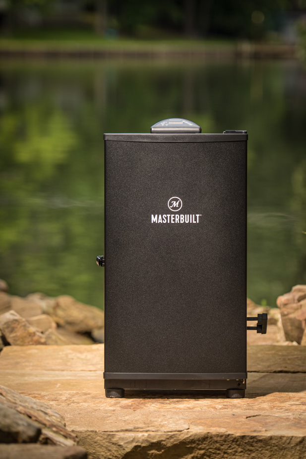 MasterBuilt 130|B Digital Electric Smoker
