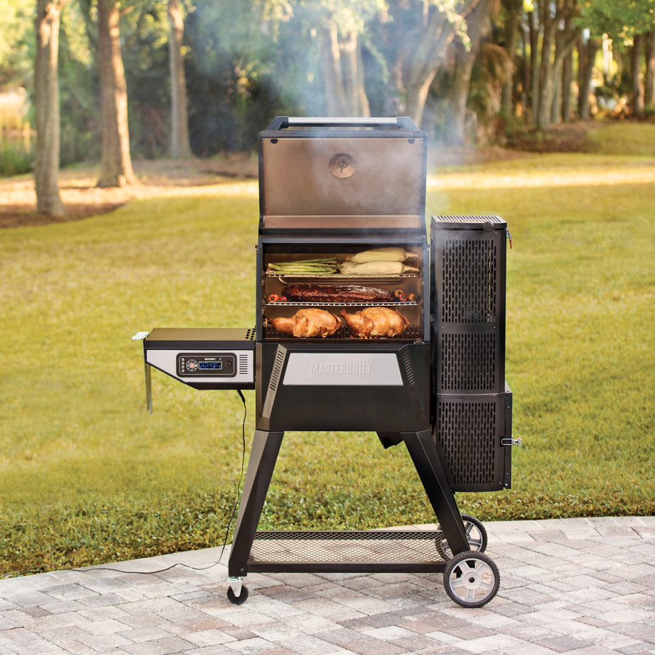 MasterBuilt Gravity Series 560 Digital Charcoal Grill + Smoker